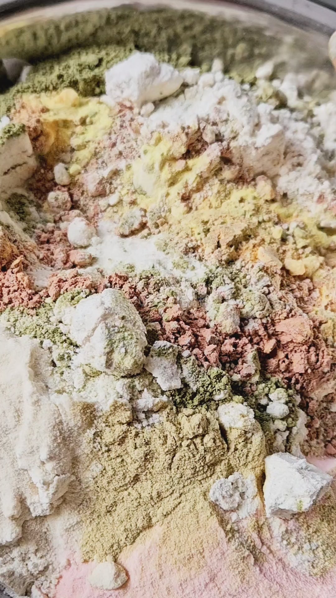 Strawberry & Matcha Exfoliating Clay Mask